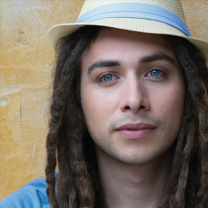 Jason Castro Bio