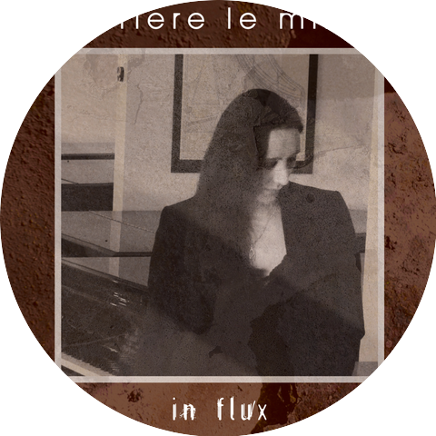 Derrière Le Miroir
