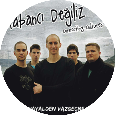 Grup Yabancı Değiliz