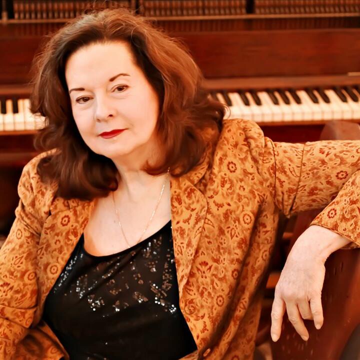 Linda Gail Lewis