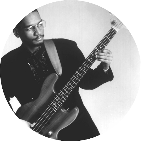 Victor Bailey