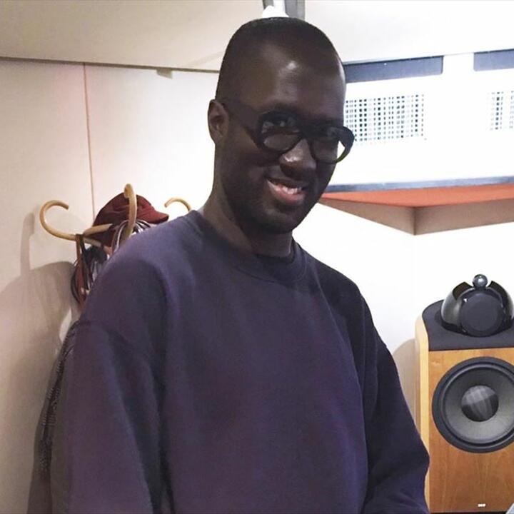 Kwes