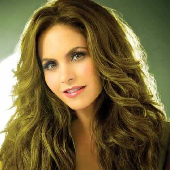 Lucero, Joan Sebastian