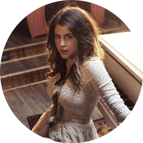 Jillette Johnson