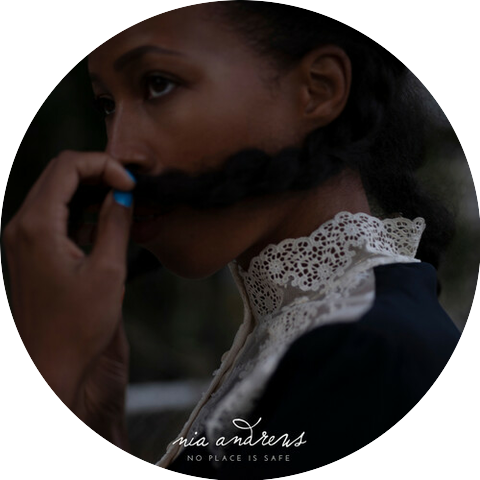 Nia Andrews