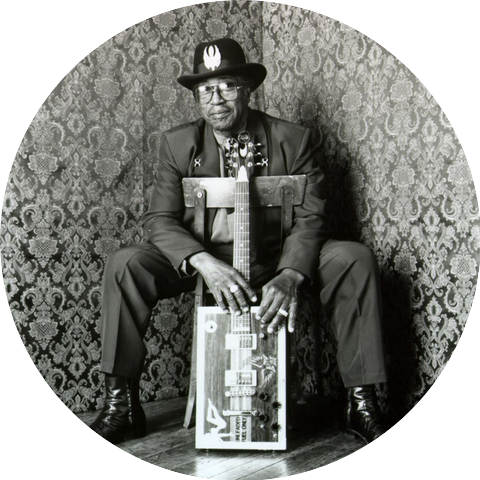 Bo Diddley With Mainsqueeze