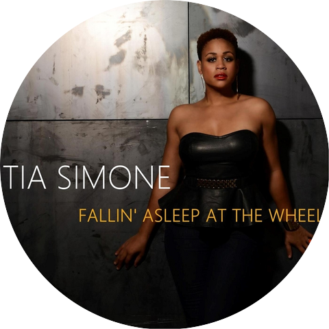 Tia Simone