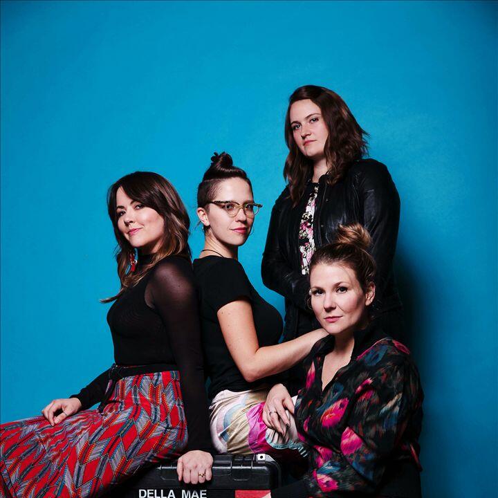 Della Mae