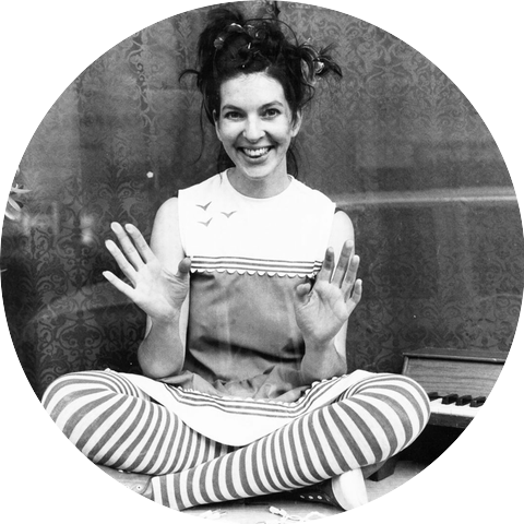 Rosie Thomas