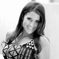 Sisanie: Your Hair Talks. Make A Statement.