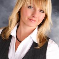 Savvy Women Weekly with Erika McCain