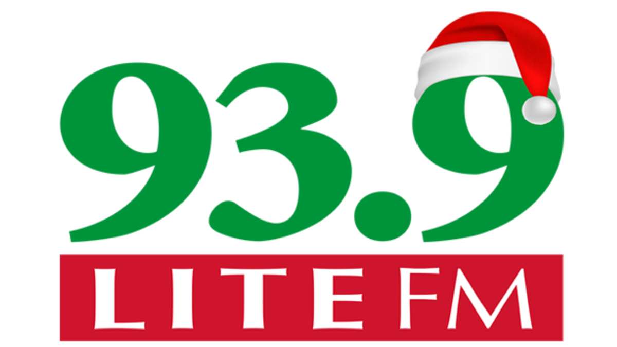Peep relaxed slope 93.9 LITE FM - Chicago's Christmas Station
