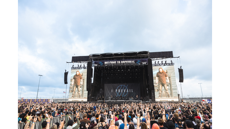 I Prevail from the crowd