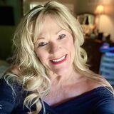 Photo of Robbyn Hart