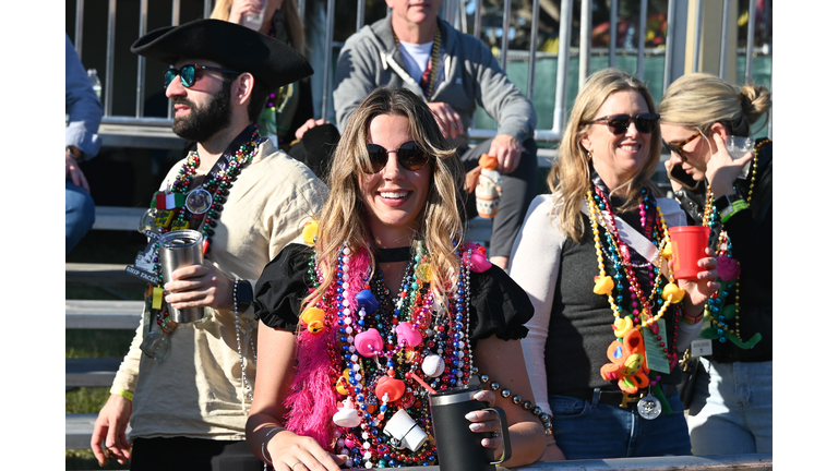 Gasparilla 2025 Happy Faces & beads! 