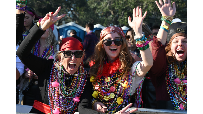 Gasparilla 2025 Happy Faces & beads! 