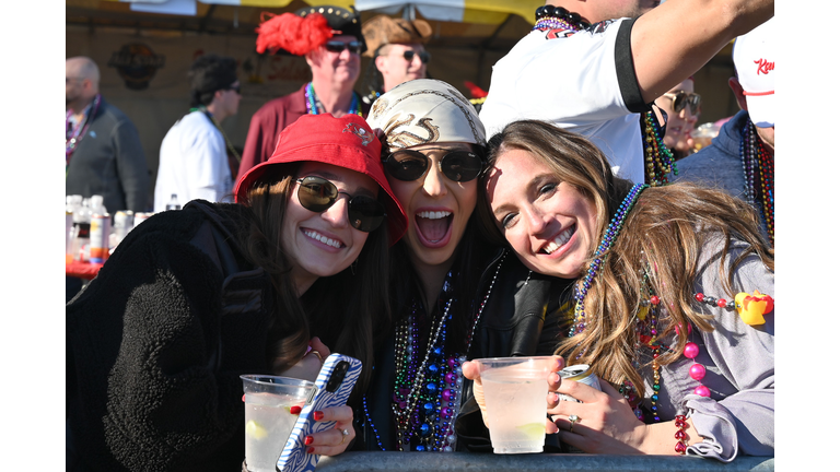 Gasparilla 2025 Happy Faces & beads! 