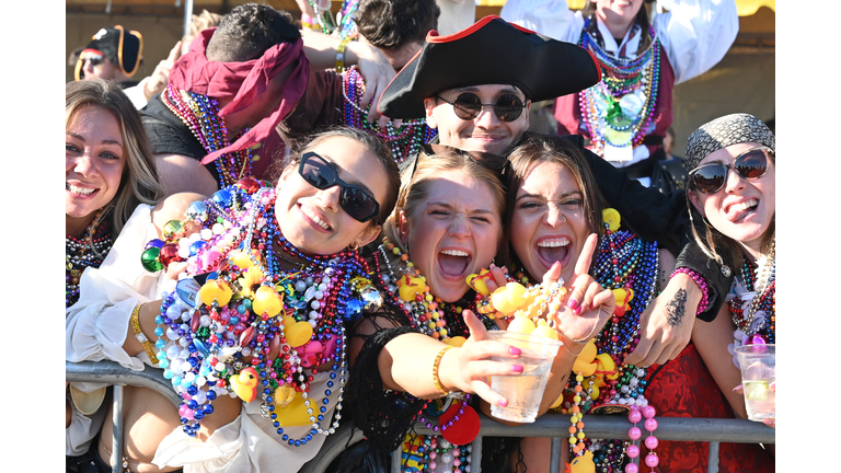 Gasparilla 2025 Happy Faces & beads! 