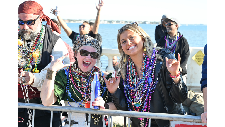 Gasparilla 2025 Happy Faces & beads! 