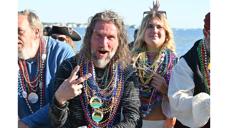 Gasparilla 2025 Happy Faces & beads! 