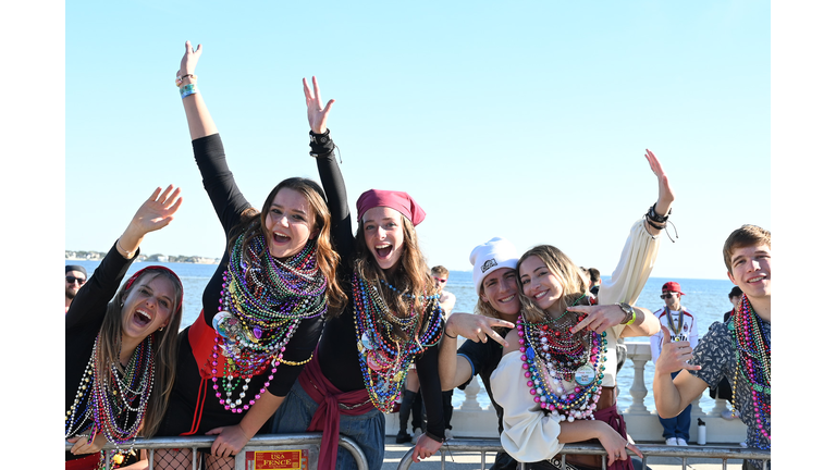 Gasparilla 2025 Happy Faces & beads! 