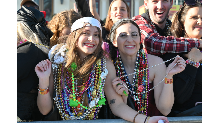 Gasparilla 2025 Happy Faces & beads! 