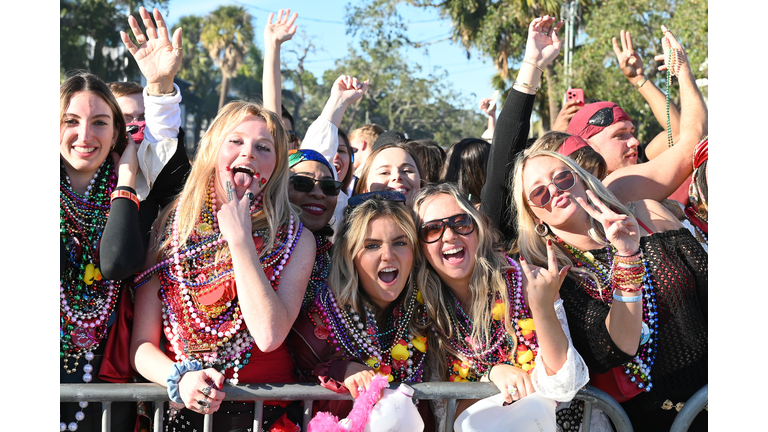 Gasparilla 2025 Happy Faces & beads! 