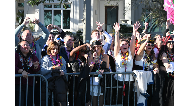 Gasparilla 2025 Happy Faces & beads! 