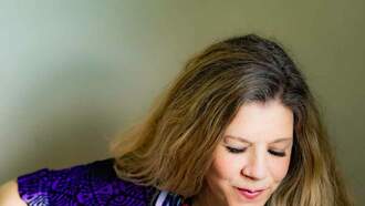 Dar Williams at the Newton Theatre