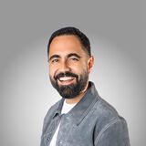 Photo of Enrique Santos