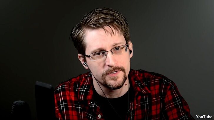 Edward Snowden Says He Did Not Find Any Alien Secrets in Government Files