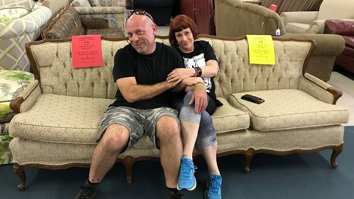 A Visit to Waco's Haunted Couch