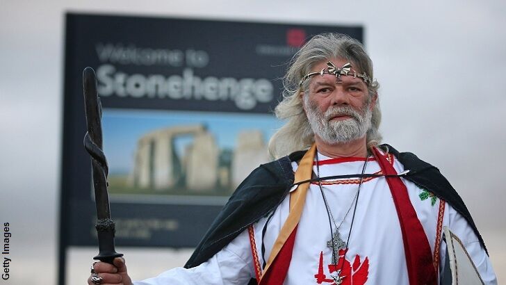 'Druid King' Sues Stonehenge Over Parking Fees