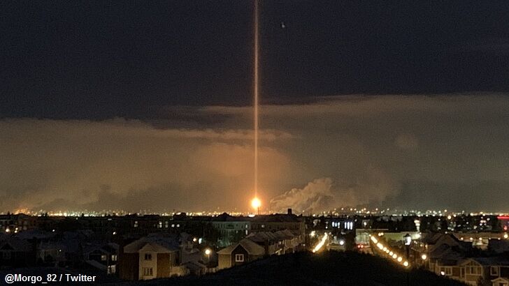 Eerie Beam of Light Appears in Canada