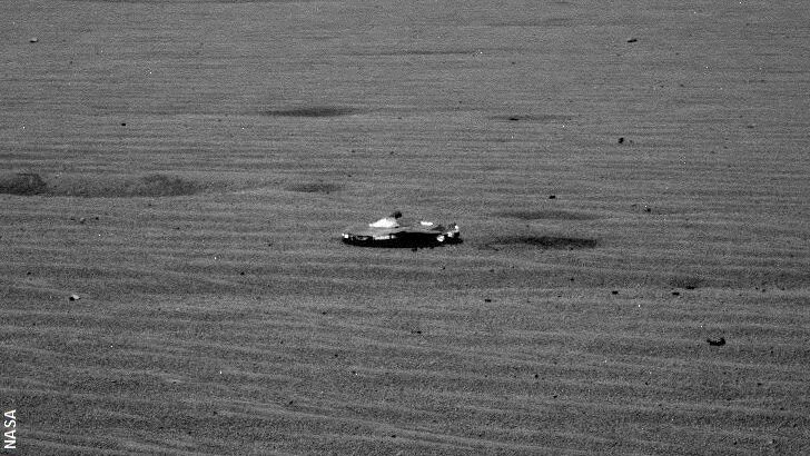 Odd Object Photographed on Mars