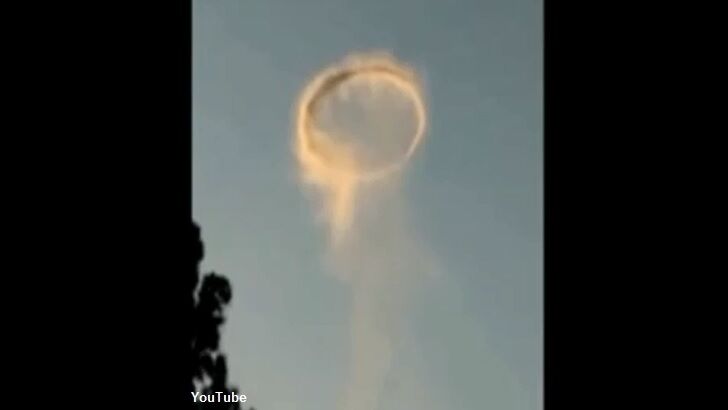 Odd Cloud Ring Spotted Over China