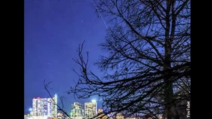 Odd UFO Event Occurs Over Austin