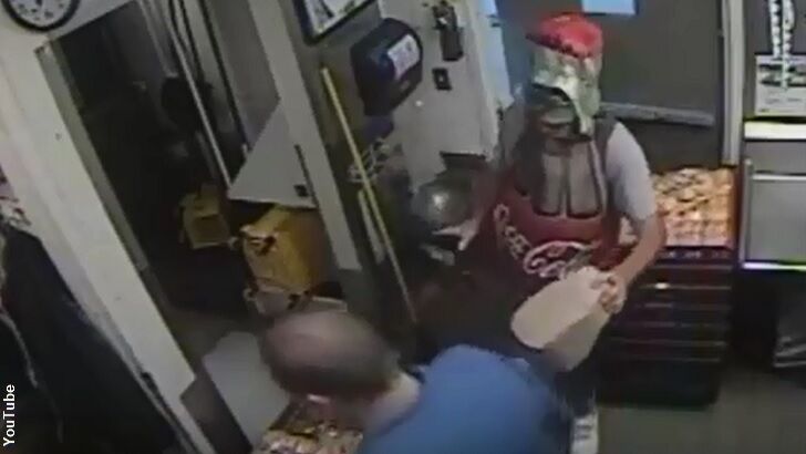 Watch: 'Coke Bottle' Robs Restaurant in Kentucky