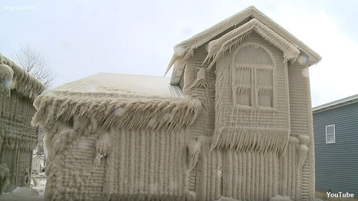 Video: Winter Conditions at Lake Erie Coat Houses in Thick Layer of Ice