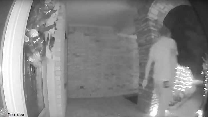 'Alien Abduction' Filmed by Doorbell Cam