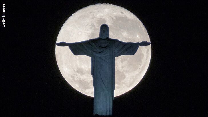Impending Supermoon Sparks Apocalypse Fears