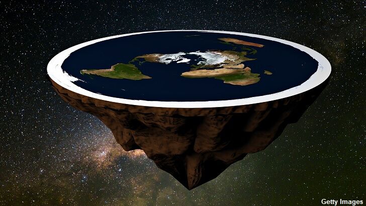 Over 200 Flat Earth Fans Gather for First-Ever UK Convention