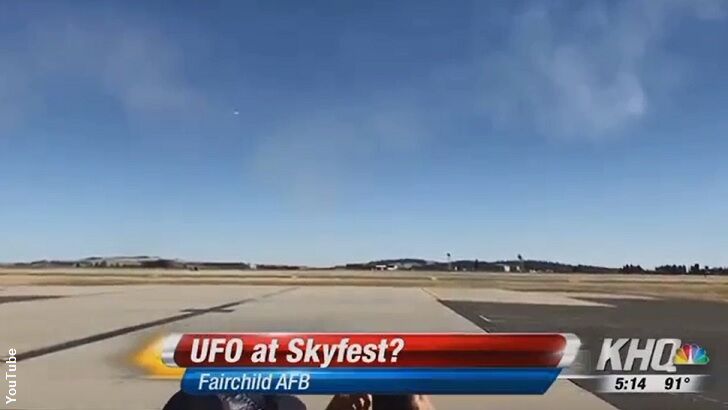 Watch: UFOs Filmed at Air Show?