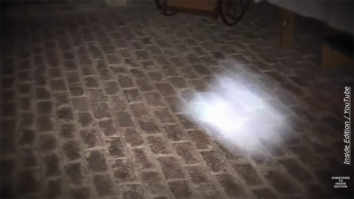 Ghost Photo Captured at Savannah Mansion?