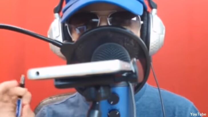 Video: 'Whistleblowing Time Traveler' Says His Story Was an Elaborate Hoax