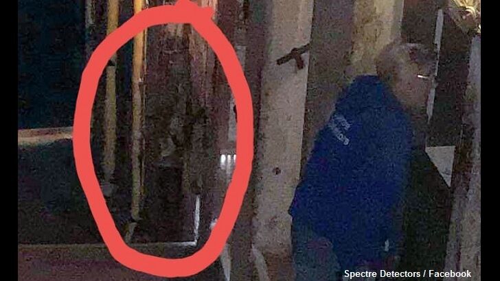 Ghost Photographed at Infamous Haunted Spot in Scotland?