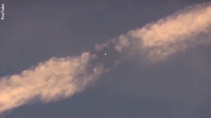 Watch: UFO Dissolves Chemtrail over Paris?