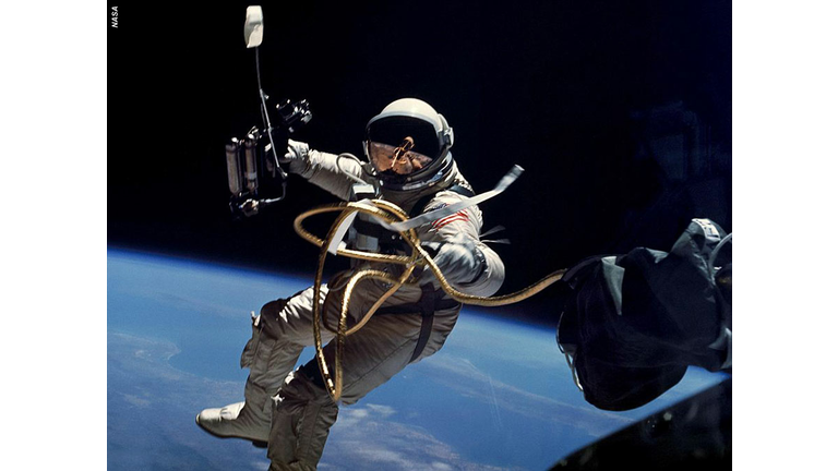Video: NASA's First Spacewalk