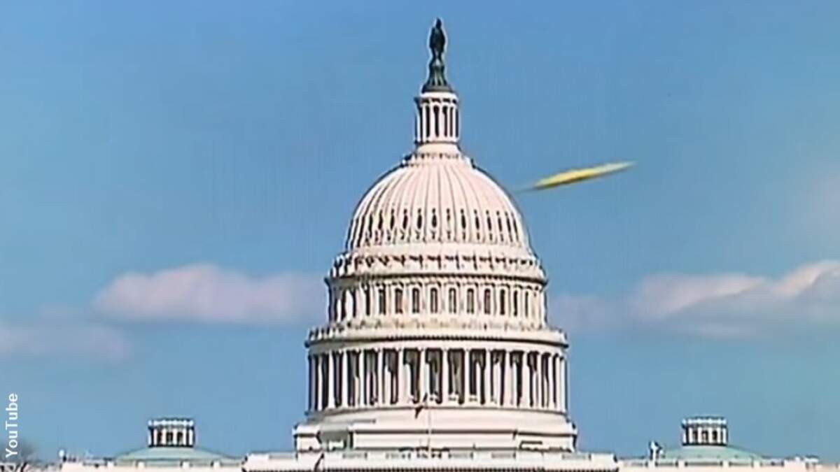 Конгресс сша нло. НЛО над белым домом в США. НЛО над белым домом. UFOS over the Washington DC.