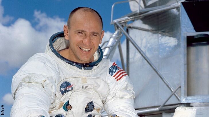 Apollo Astronaut Argues That ETs Haven't Found Us Yet